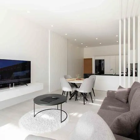 The , Gym Havuz Sahil Apartment *